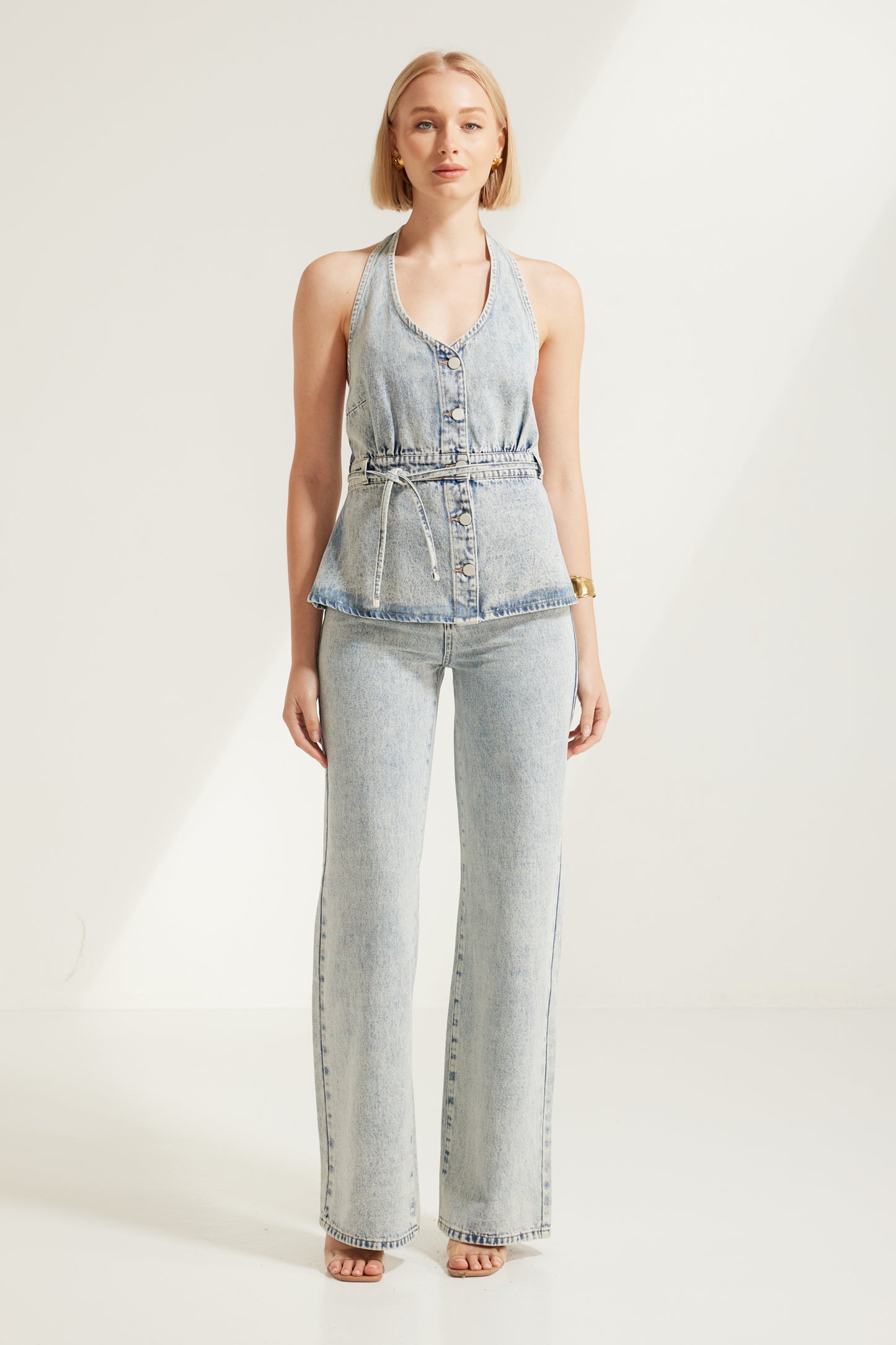 T3156 Connie High Waist Jeans in  Acid Wash Blue. Wholesale denim from Rosebullet The Label, a Melbourne based women's fashion wholesaler and manufacturer. Featuring denim jackets, jeans, shorts, dresses, and tops.