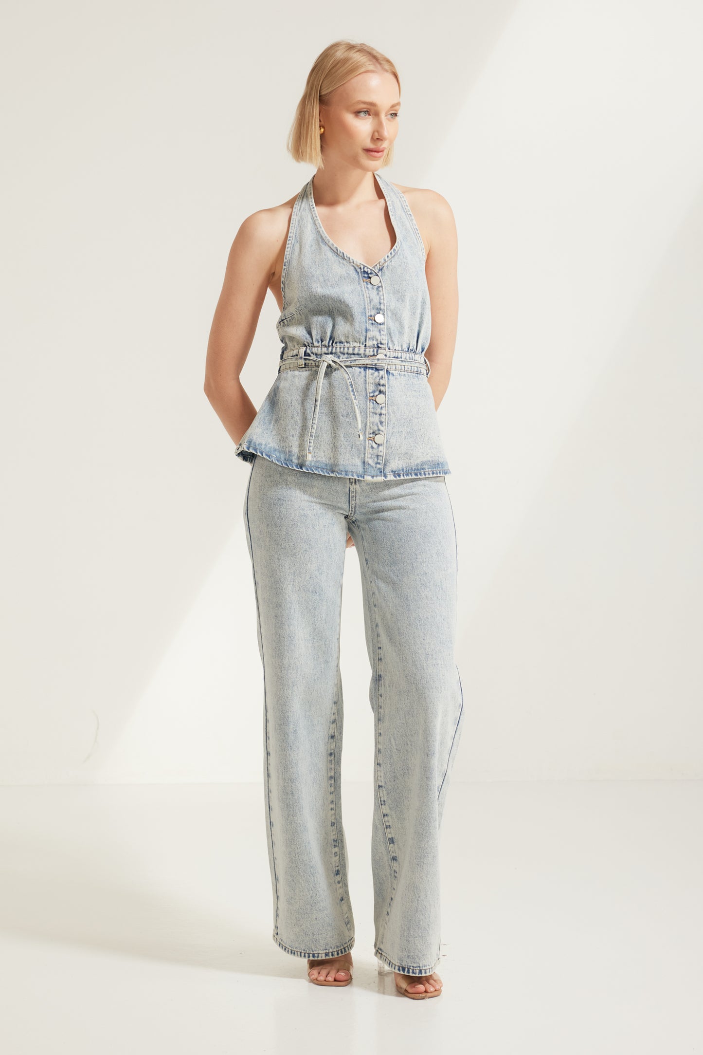 T3156 Connie High Waist Jeans in  Acid Wash Blue. Wholesale denim from Rosebullet The Label, a Melbourne based women's fashion wholesaler and manufacturer. Featuring denim jackets, jeans, shorts, dresses, and tops.