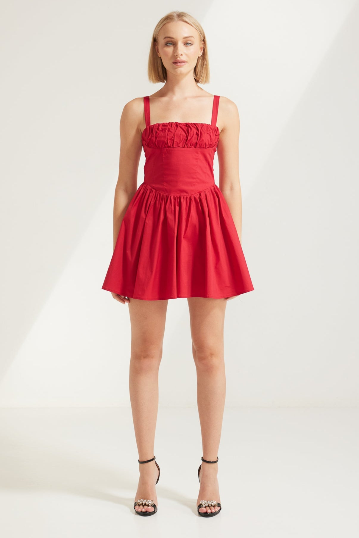 TT9813 Thea Square Neck Ruched Detailing On Bust in cherry. Australian women’s fashion brand ROSEBULLET WHOLESALE FASHION COLLECTION. Rosebullet is the signature brand of Rosebullet The Label, The essence of our identity and vision. Rosebullet offers a versatile collection that blends feminine charm with everyday ease. Whether it’s smart casual, office-ready looks, sexy date night outfits, or elevated pieces for special occasions.