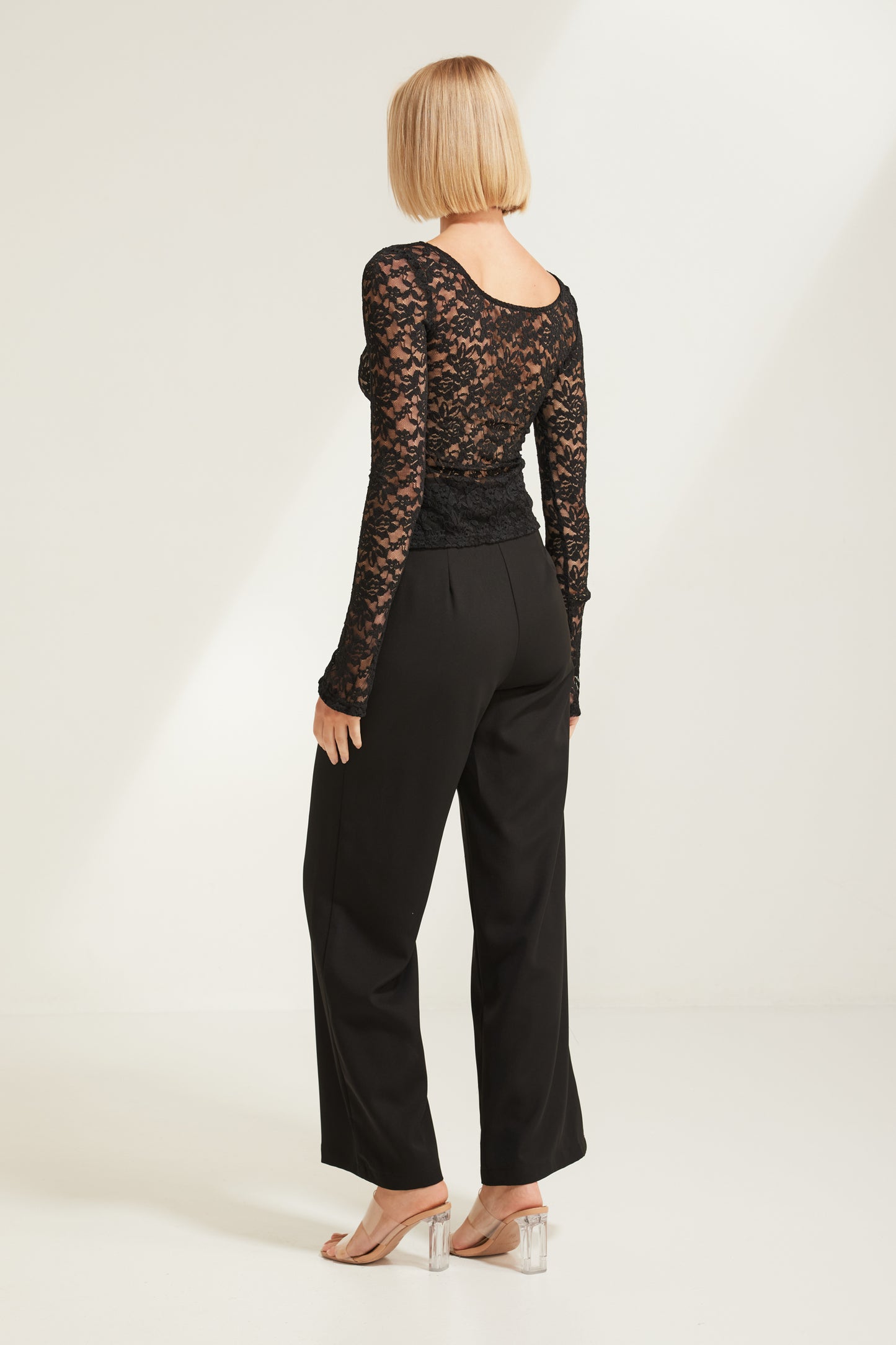 TT9893 Loretta High Waist Paper Bag Pant Black. Australian women’s wholesale bottoms fashion from Rosebullet the label. High waisted Pant.