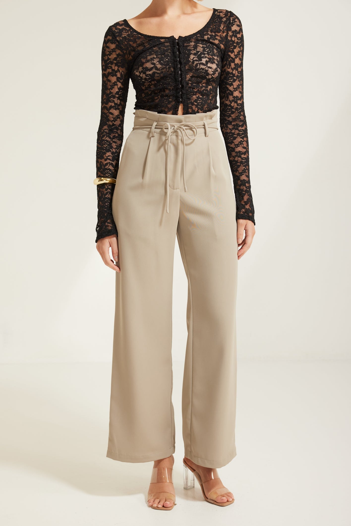 TT9893 Loretta High Waist Paper Bag Pant Oyster Grey. Australian women’s wholesale bottoms fashion from Rosebullet the label. High waisted Pant.