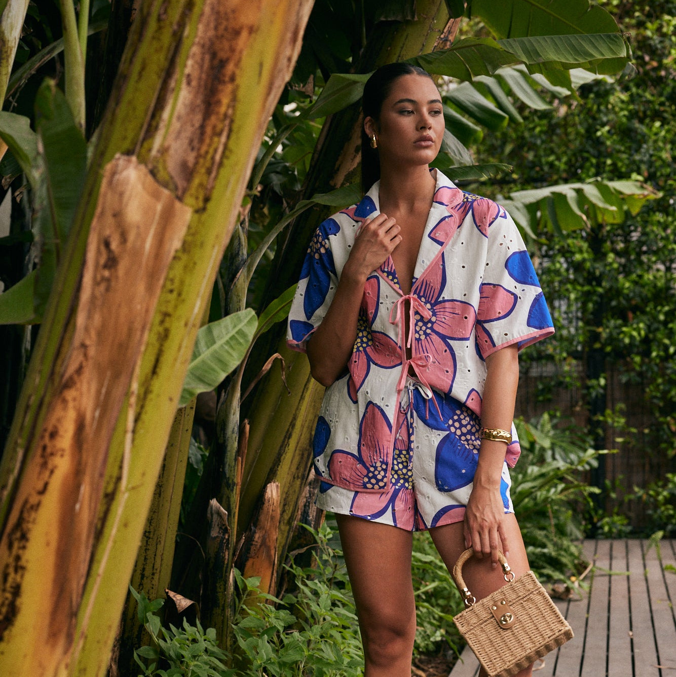 TW4733 Botanic Eyelet Bloom Short Sleeve Top. Australian women’s fashion brand Rosebullet The Label Wholesale Collection, featuring trend driven dresses, tops, pants, skirts, skorts, shorts, knitwear, jumpsuits, playsuits, outerwear, restocked bestsellers, and more for modern boutiques.