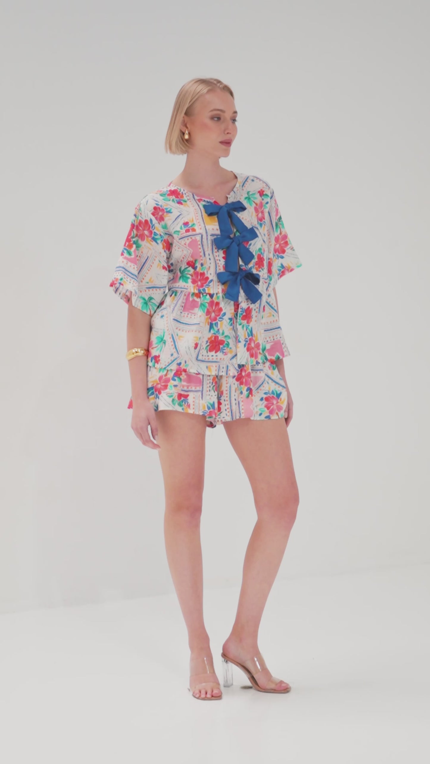 TW4320C Hibiscus Contrast Tie Front Top Blue/White