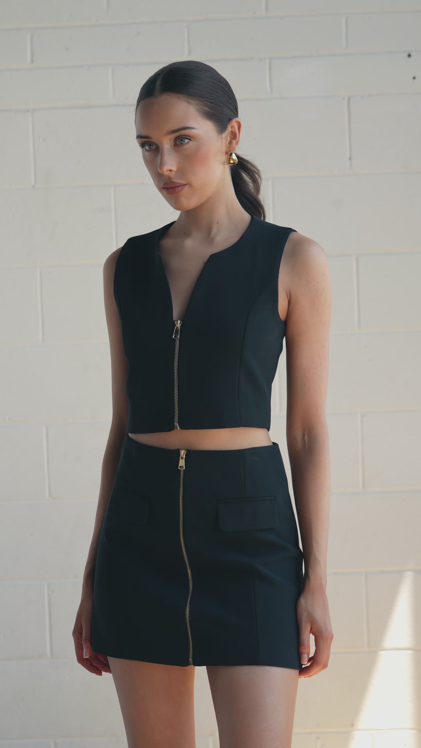 TT9670 Giana Plain Crop Top With Gold Front Zip Black