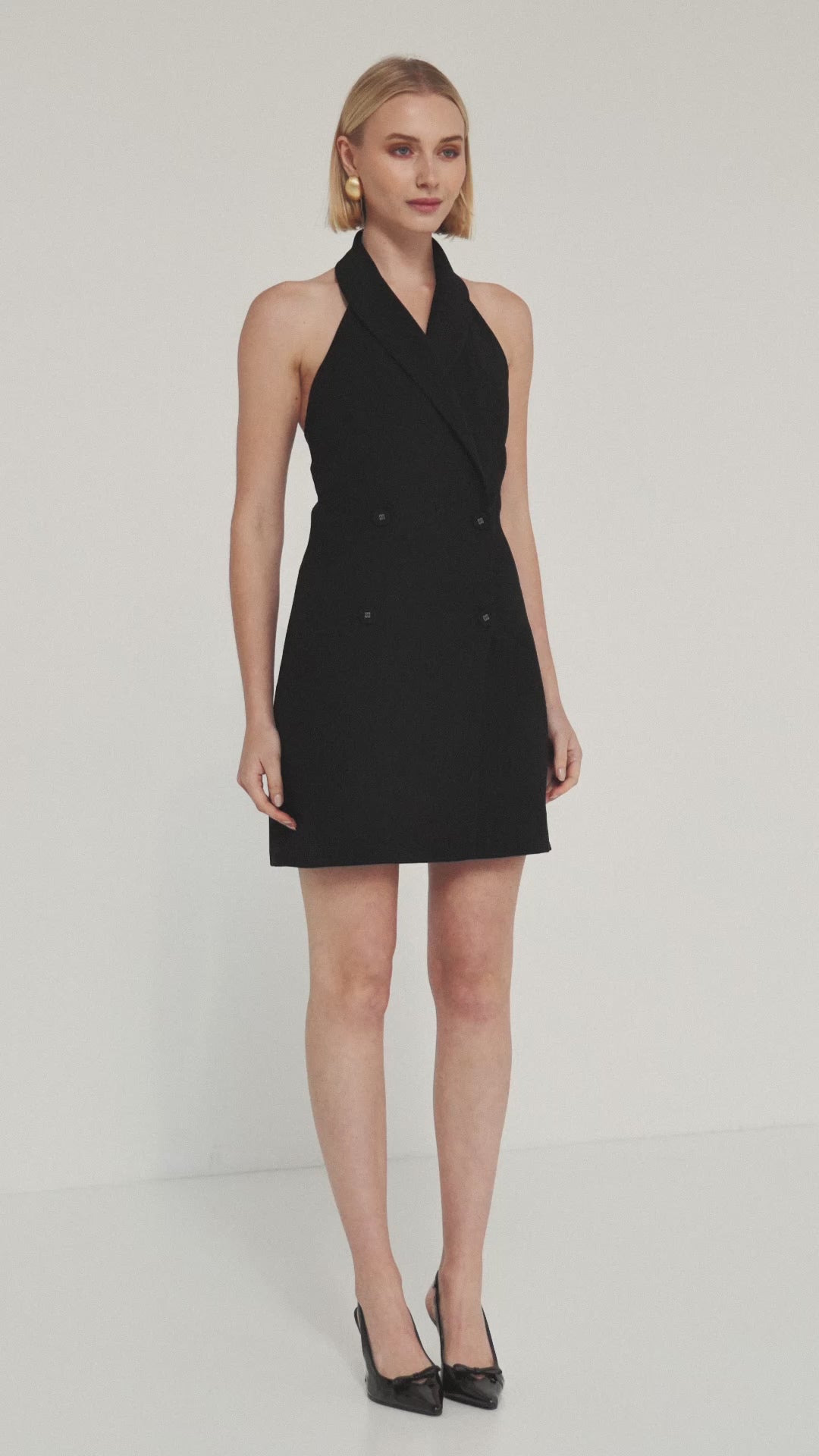 TT9955 Greta Halter Neck Mini Dress. Australian women’s fashion brand ROSEBULLET WHOLESALE FASHION COLLECTION. Rosebullet is the signature brand of Rosebullet The Label, The essence of our identity and vision. Rosebullet offers a versatile collection that blends feminine charm with everyday ease. Whether it’s smart casual, office-ready looks, sexy date night outfits, or elevated pieces for special occasions.