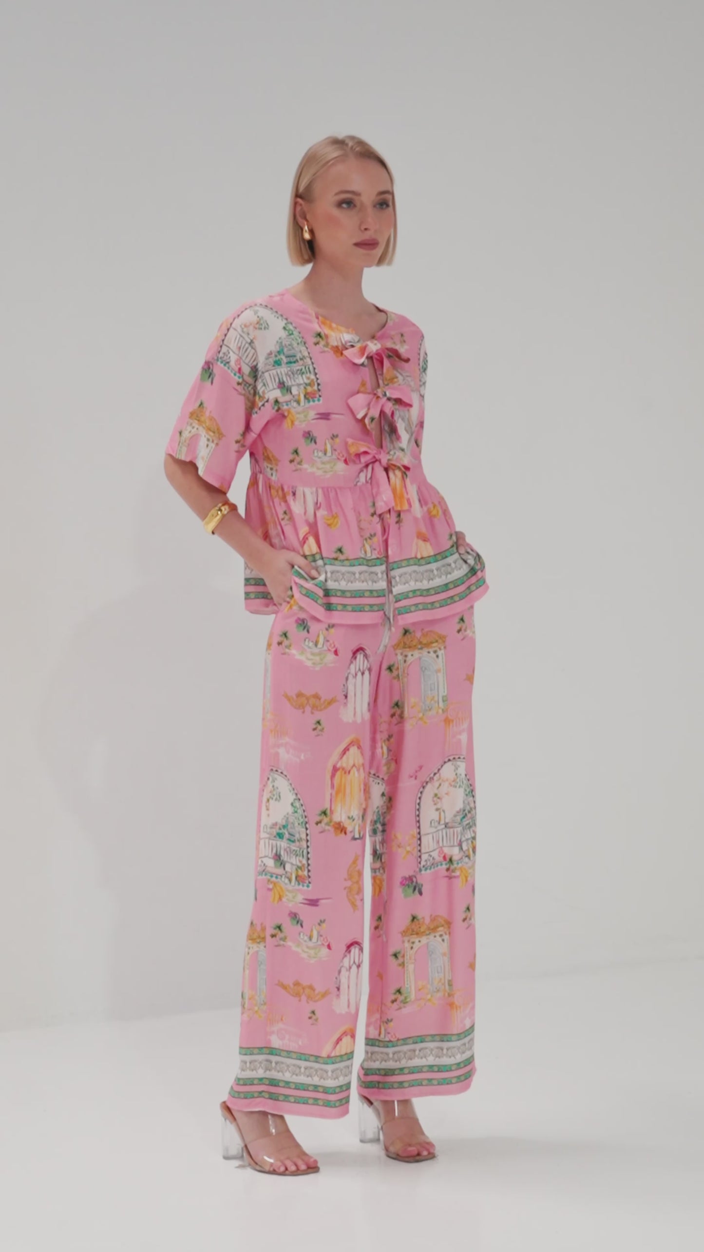 TW4320D Sunlit Arches Tie Front Top Pink