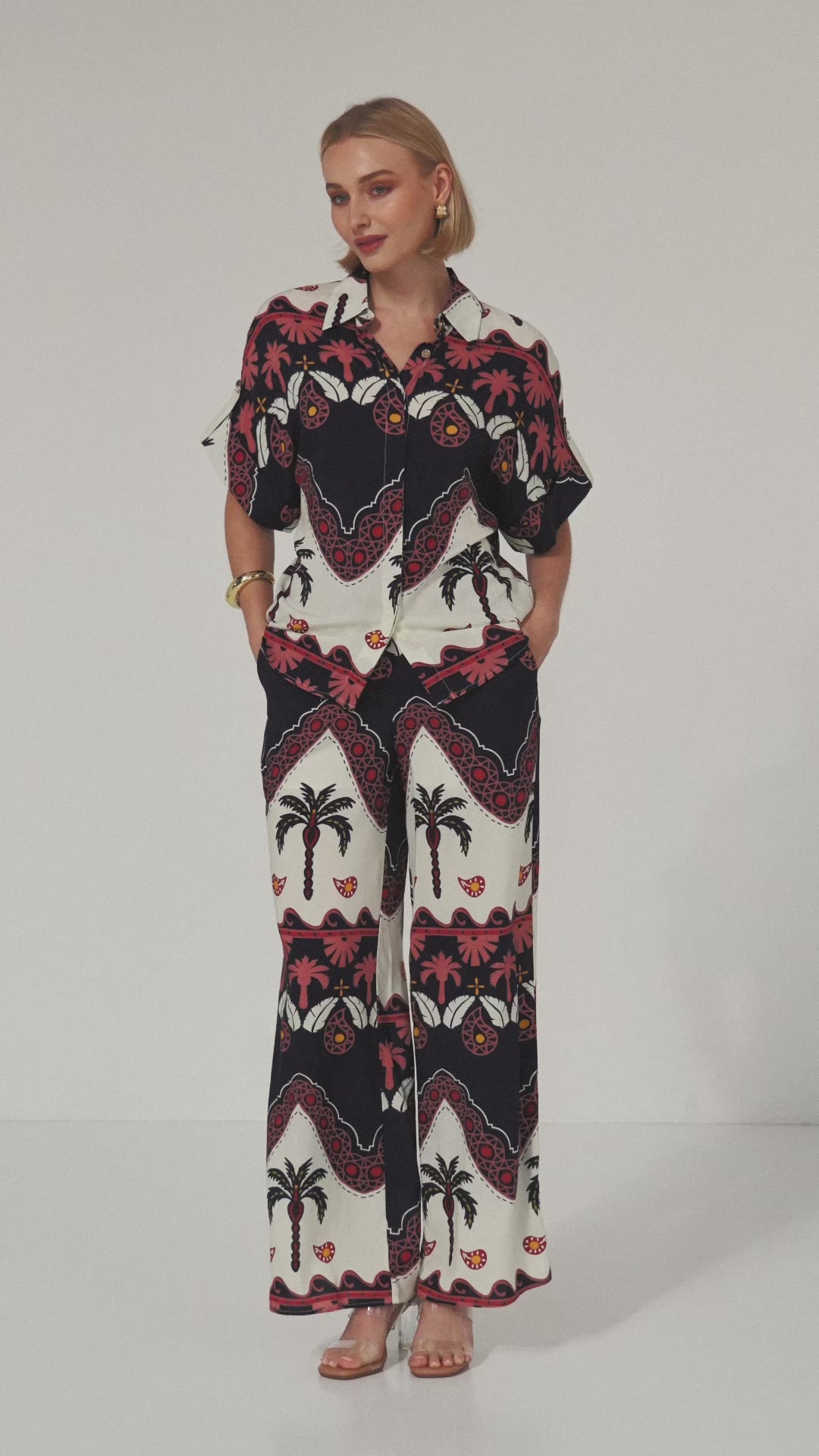 TW4597B Desert Palm Shirt Red