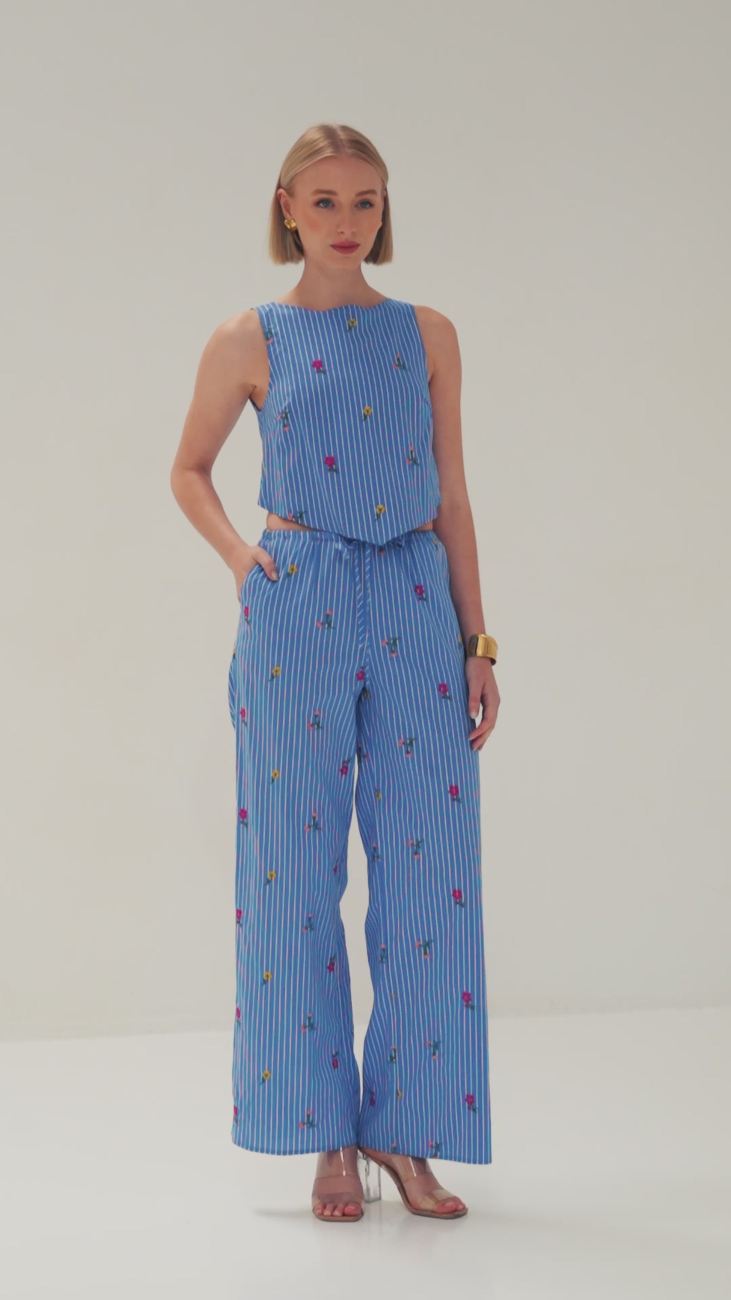 TW4723 Mist Tie Back Top Blue